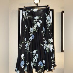 Vince Camuto Black and White Floral A-Line Skirt